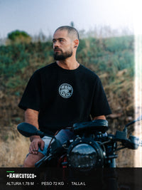 Camiseta Oversized RAW CUTS — Fotoluminiscente, Brilla en la Oscuridad